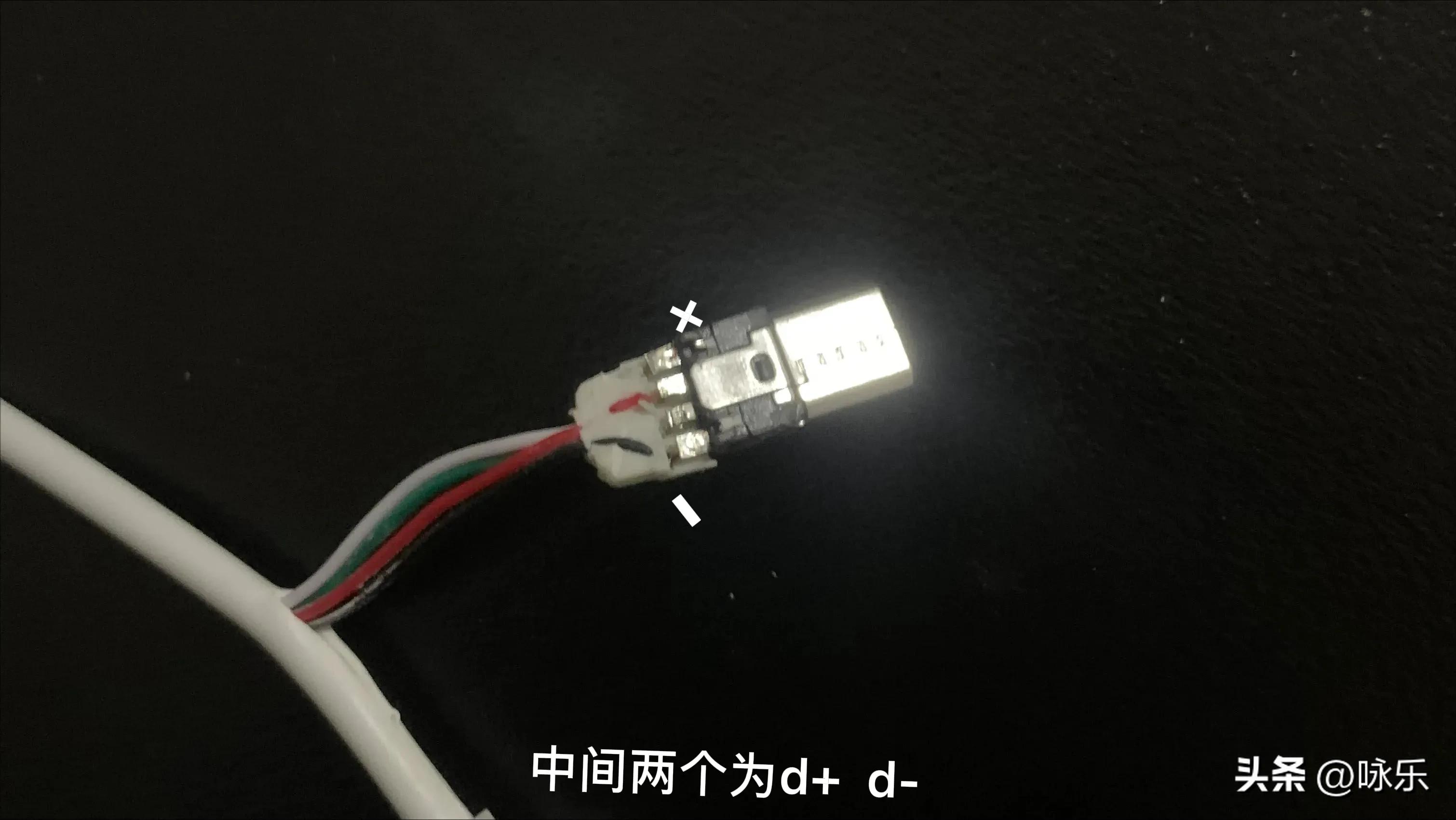 怎样用手机充电器给智能手表充电,出差忘记拔下充电器