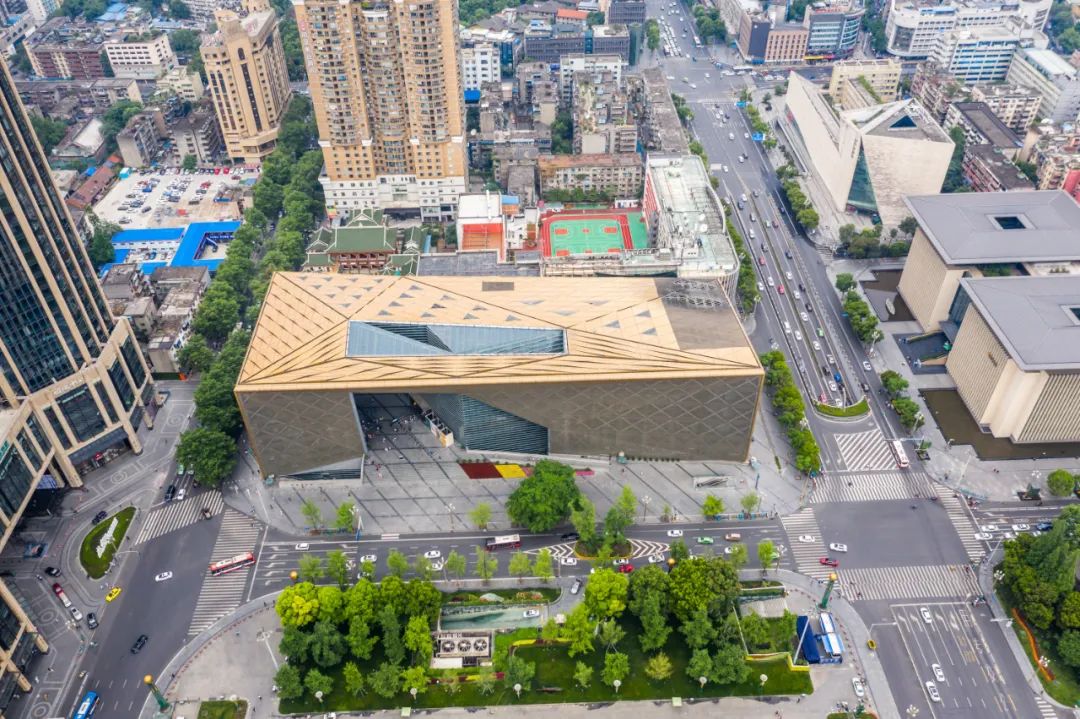 最详细成都旅游攻略,三天成都旅游全攻略