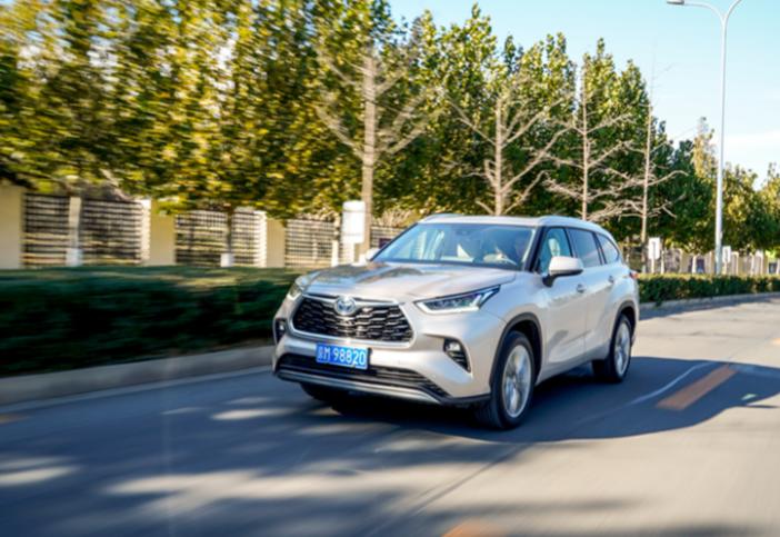 汉兰达混动与纯油版测试,试驾全新混动汉兰达