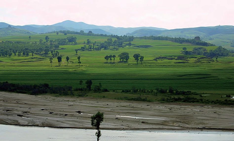 山西右玉长城遗址,万全右卫古城是爬长城的地方吗