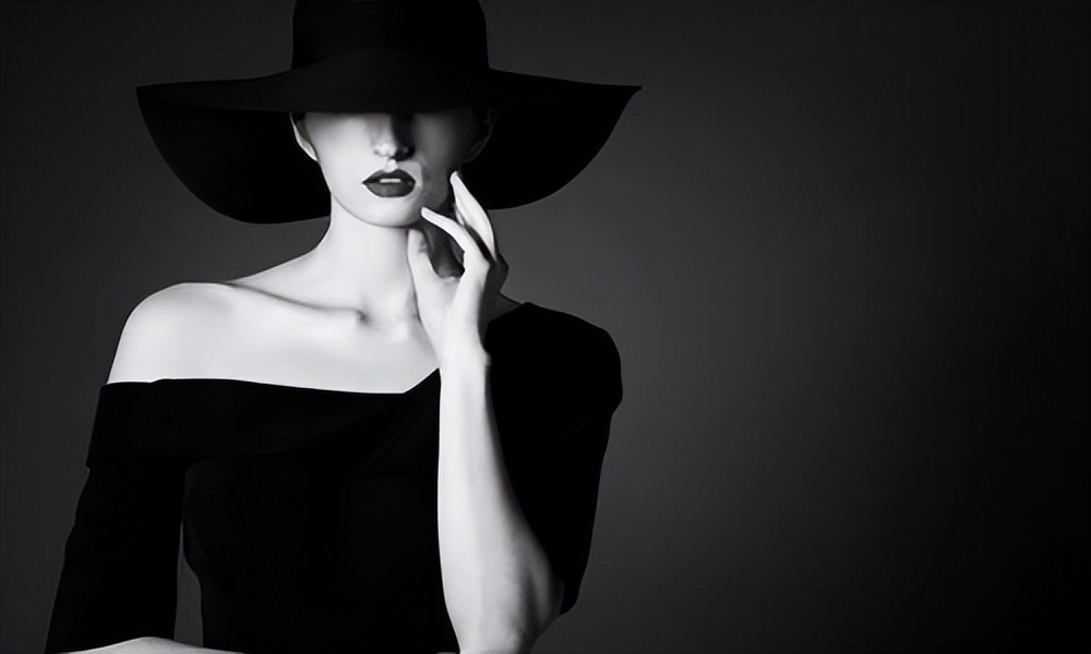 心理学：不喜欢佩戴任何饰品的女人，都是什么心理？