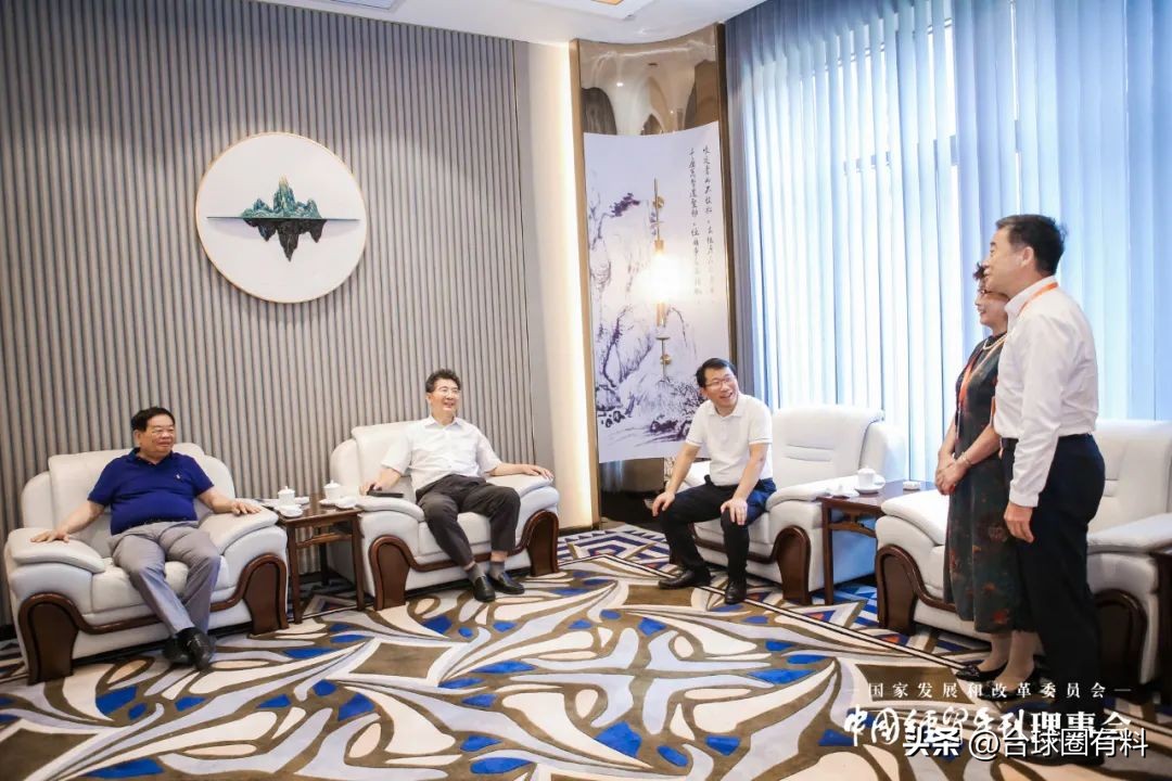 争做台球制造业之光！受邀请，乔氏老乔走进福耀集团、宁德时代