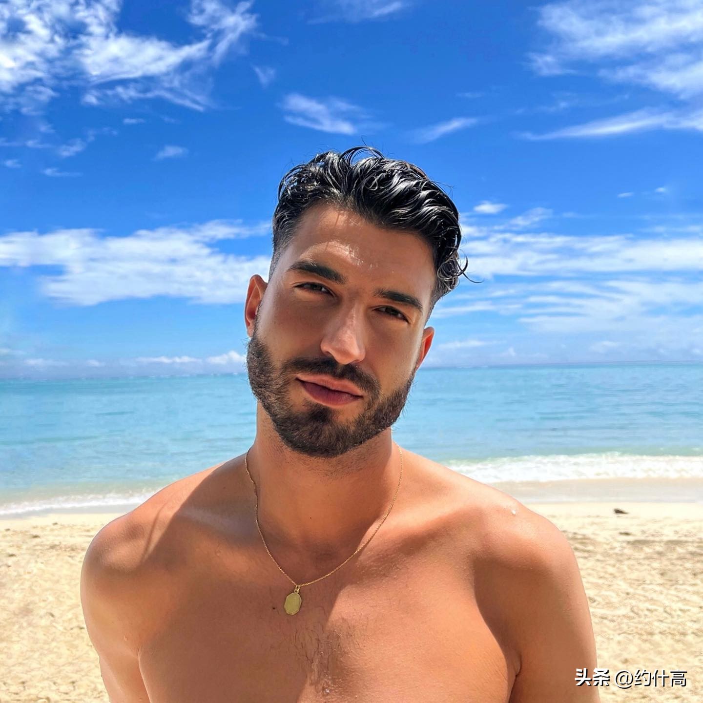 帅哥*男猛**？一言难尽——英国版《爱情岛》2023官宣阵容