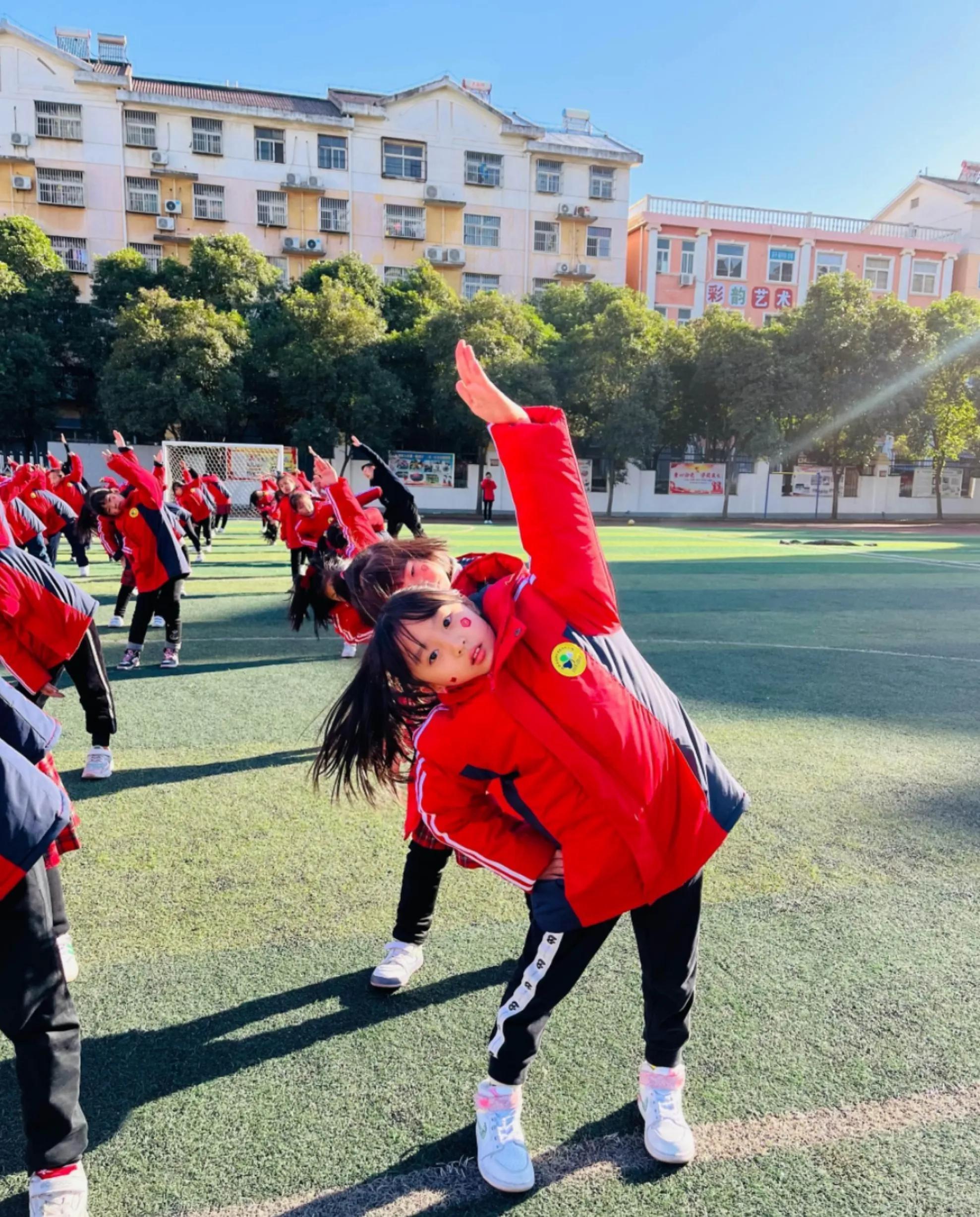 尝试“兴校”，构筑至美教育——河南省洛阳市洛龙区第三实验小学