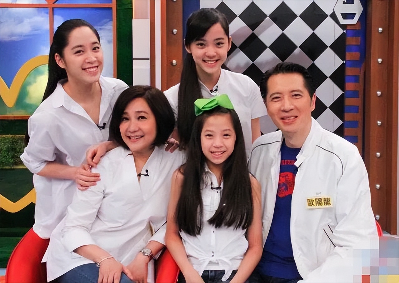 欧阳娜娜卖的浴袍价格,欧阳娜娜卖浴袍原视频