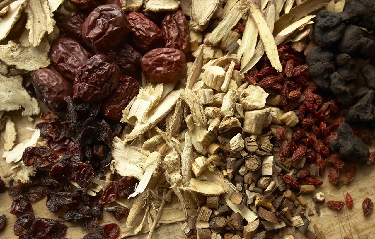 张仲景治中风后遗症的方子,巧妙化解半身不遂、失语、手脚无力