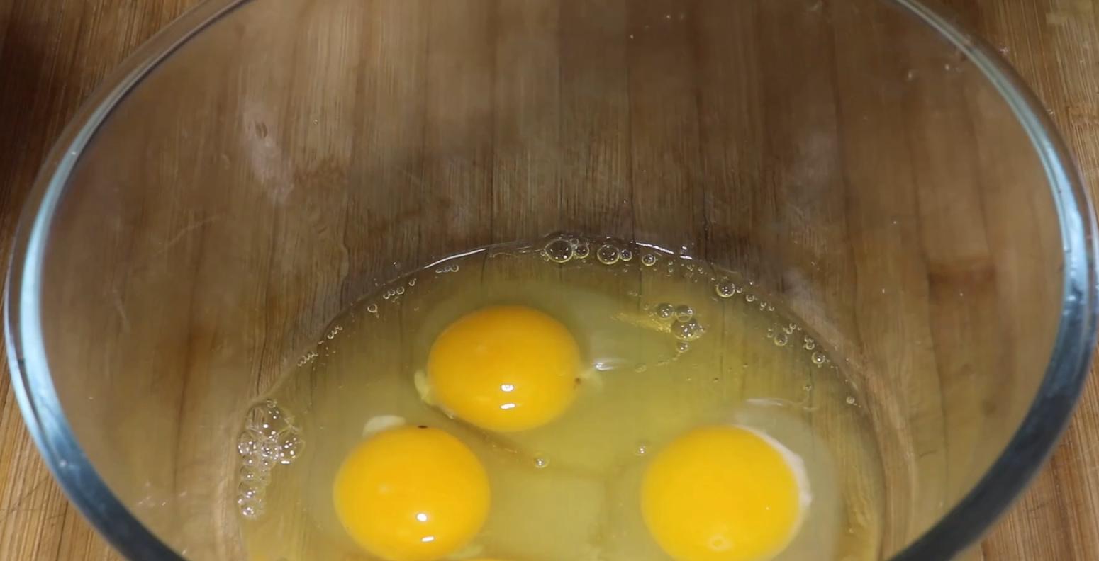 电饭煲鸡蛋糕的家常做法大全图解,不用面粉做的鸡蛋糕怎么做