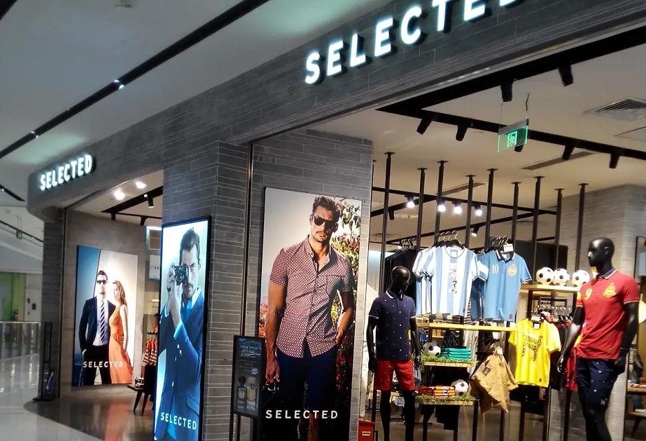 知名服装品牌宣布全额退款,世界知名服装品牌退出