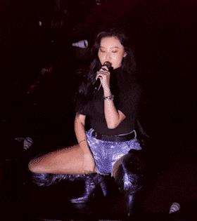 一场疯马秀，把韩国女明星遭遇的“性暴露”，彻底揭开