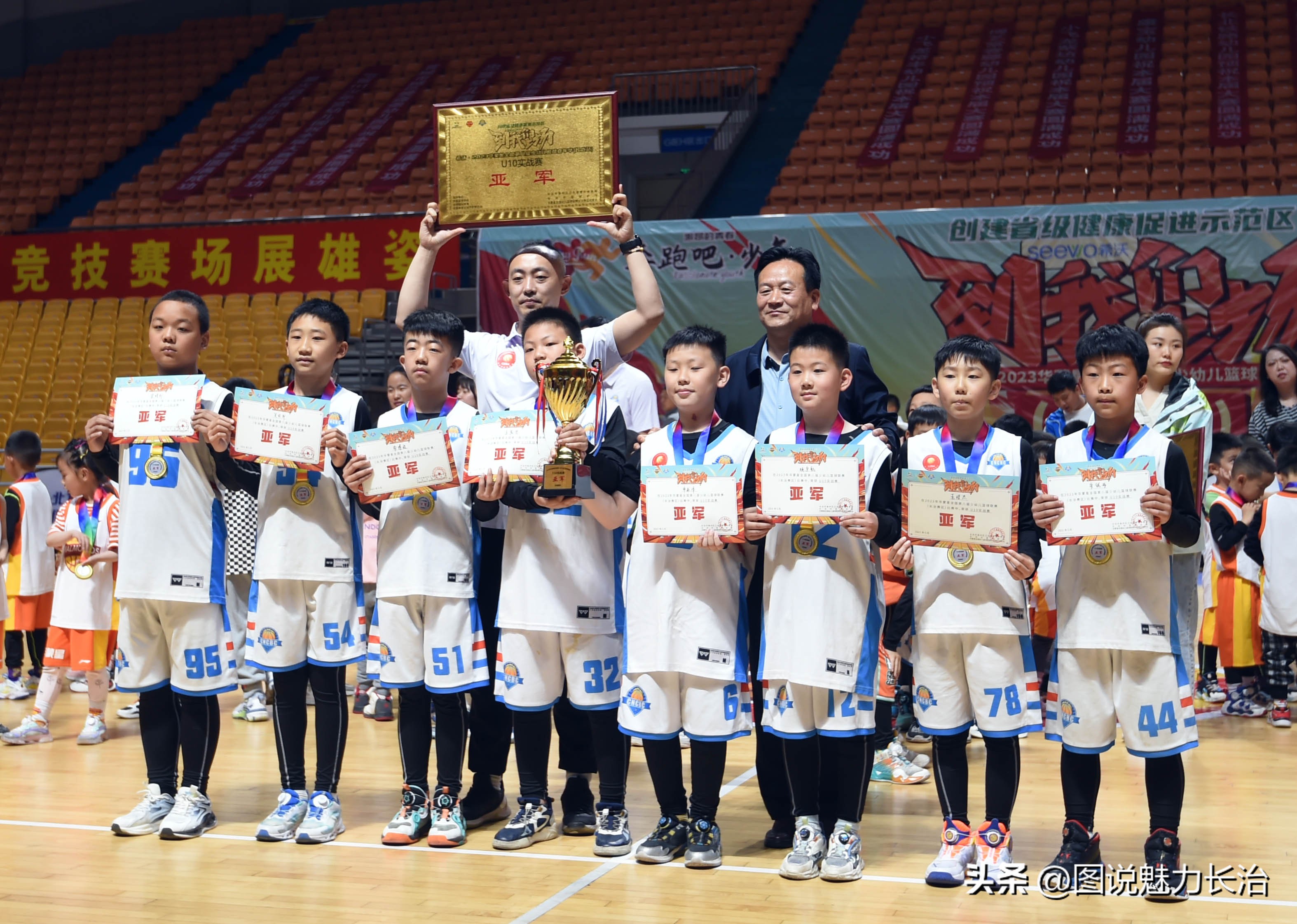 6岁篮球小将惊艳全场,六岁少儿篮球联赛总决赛