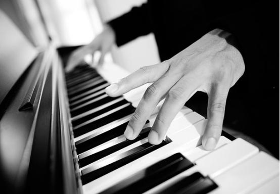 女钢琴老师被打,女钢琴老师被打后续