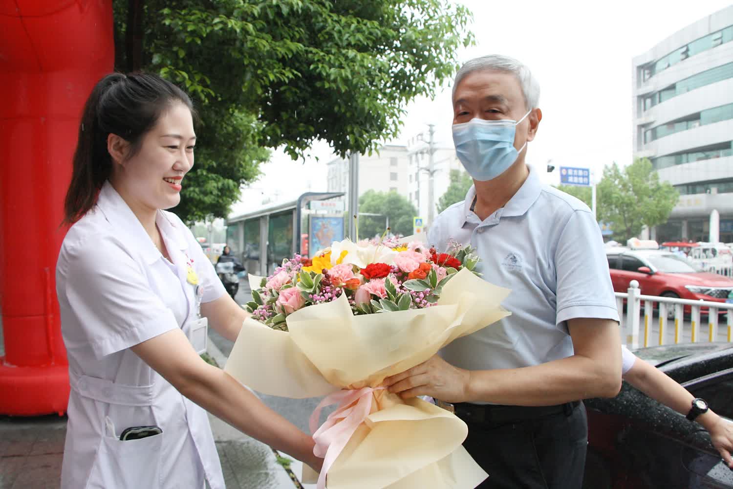 北京天坛医院教授周柏发,周柏发北京天坛医院