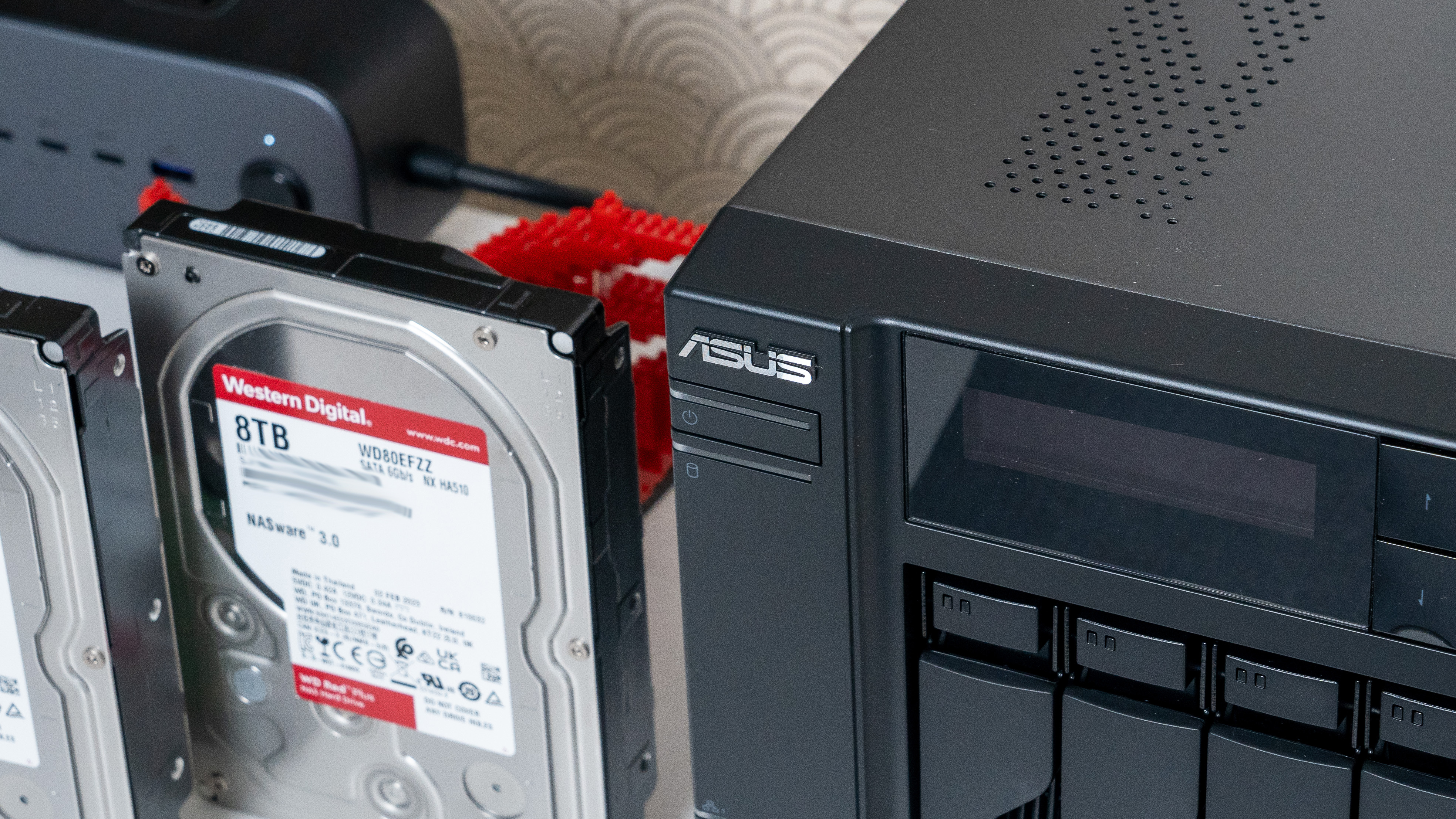 西部数据红盘plus比pro慢多少,西部数据红盘2个4t还是1个8t