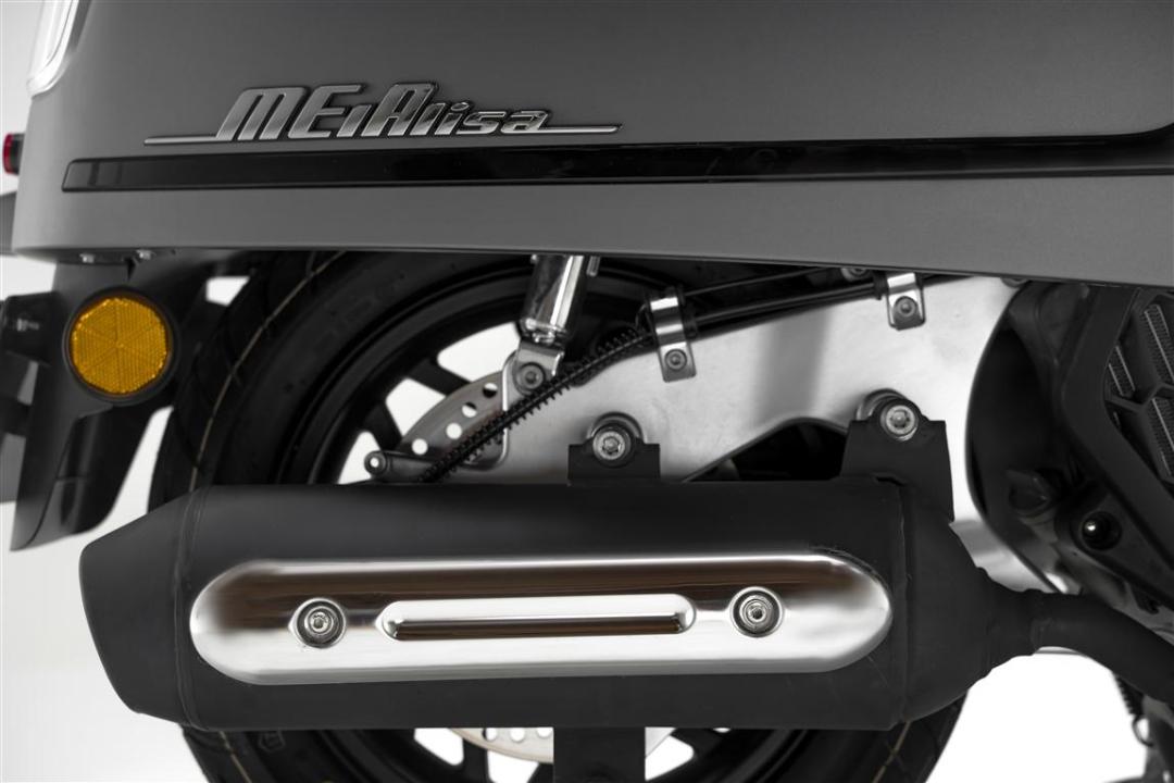 南方飞戈复古150踏板摩托车,新款复古踏板车150上市