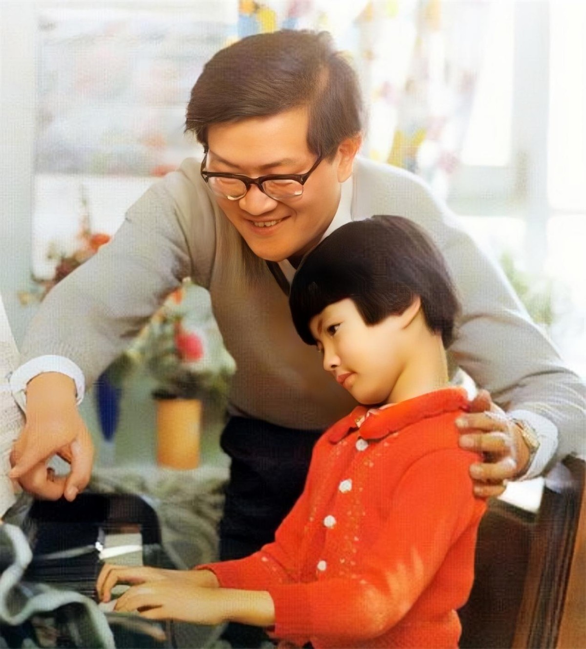 施光南死后遗孀现状,作曲家施光南老婆洪如丁简介