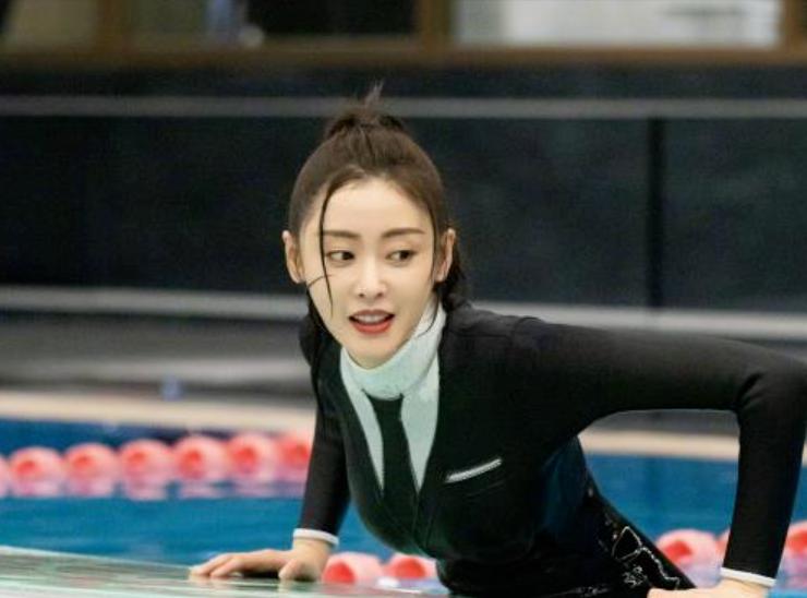 潜水服都遮不住张天爱的曲线？看到她的那一刻：只想娶她回家！