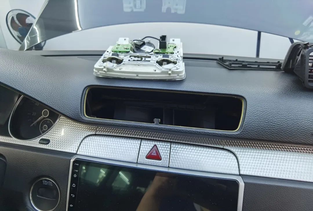 r36翻新改造全过程,大众r36这么老的车怎么还卖这么贵