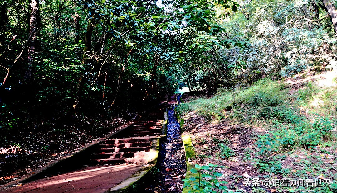 昆明徒步藏在郊区的童话山,徒步昆明金殿后山