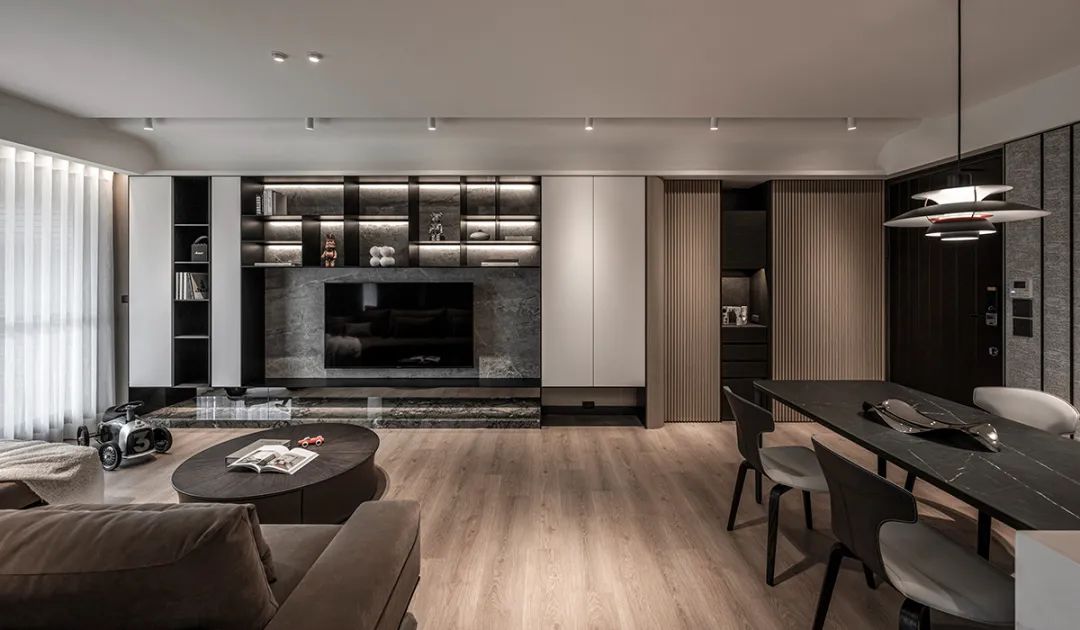 发现一对60后夫妻的家，装修那叫一个高级，比样板间还要漂亮