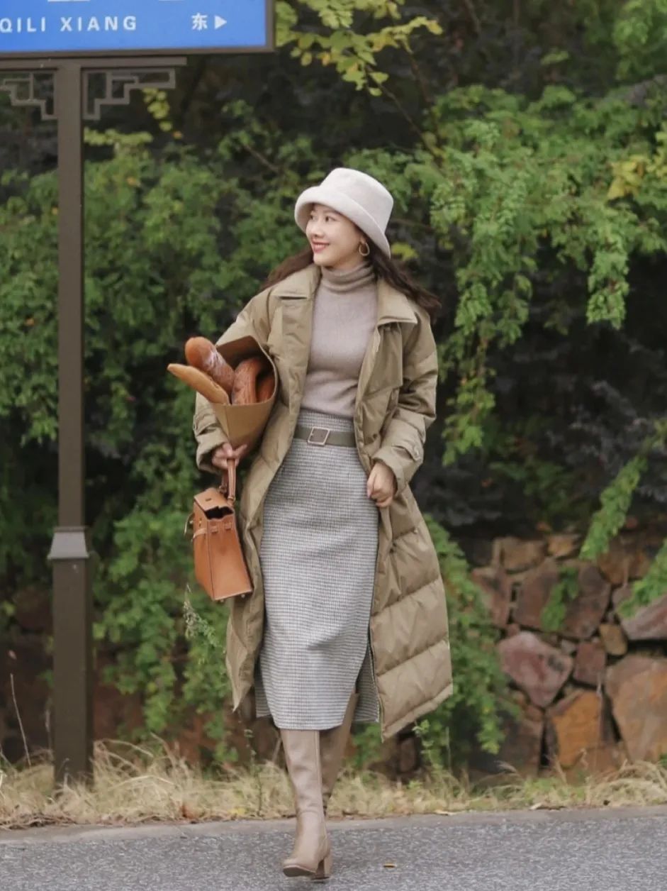 羽绒服怎么穿又好看又简单,羽绒服怎么穿才有高级感