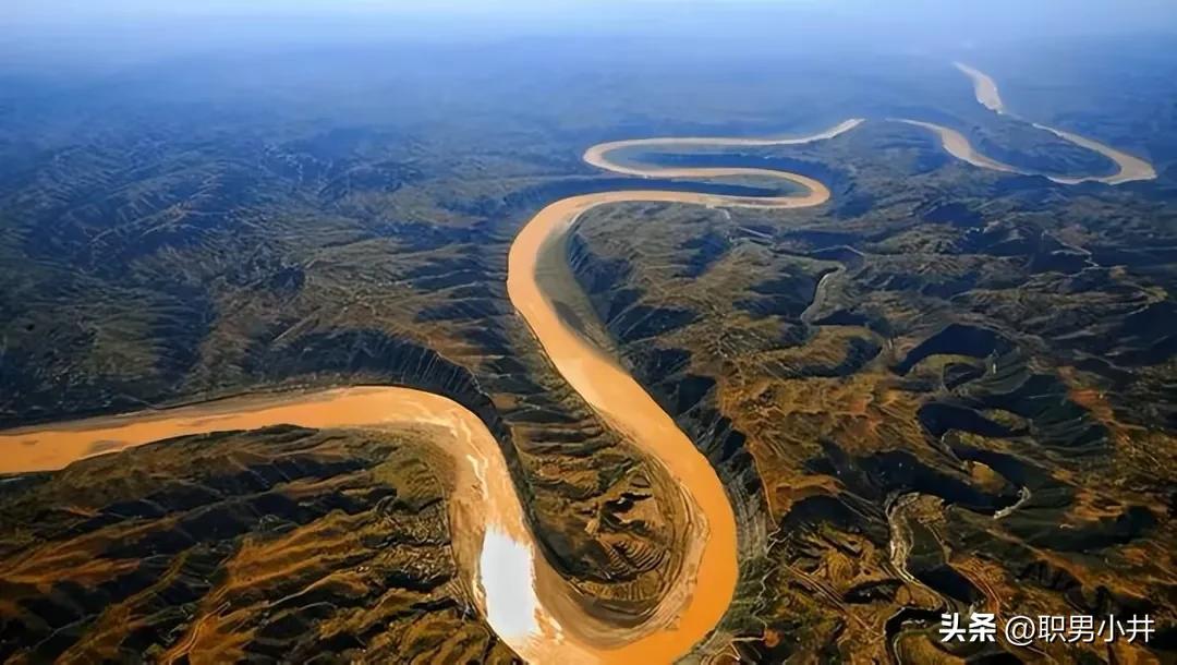 黄河边上出现撸铁,黄河撸铁人视频