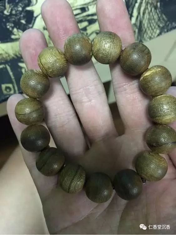 正宗沉香手串的价格多少,越南沉香手串价格表大全