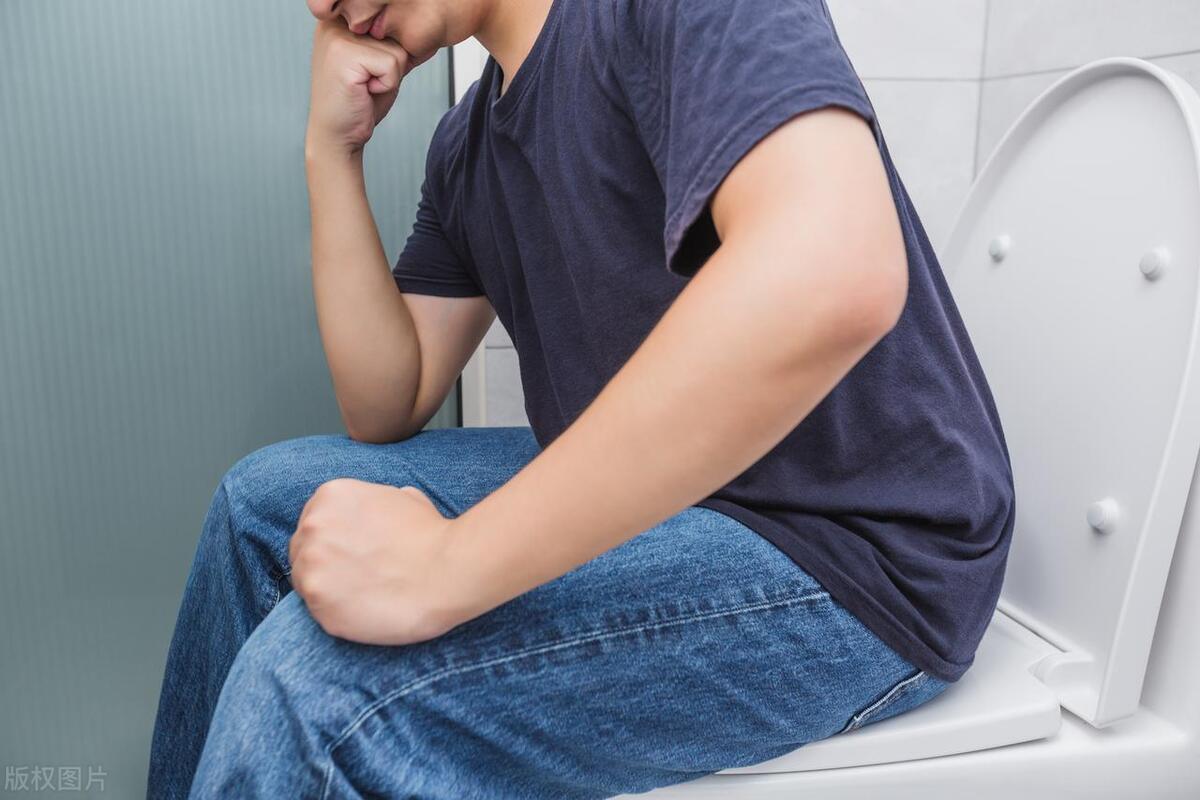 一位单身女青年的疑问：同房时，男人尿尿和射精会同时发生吗？