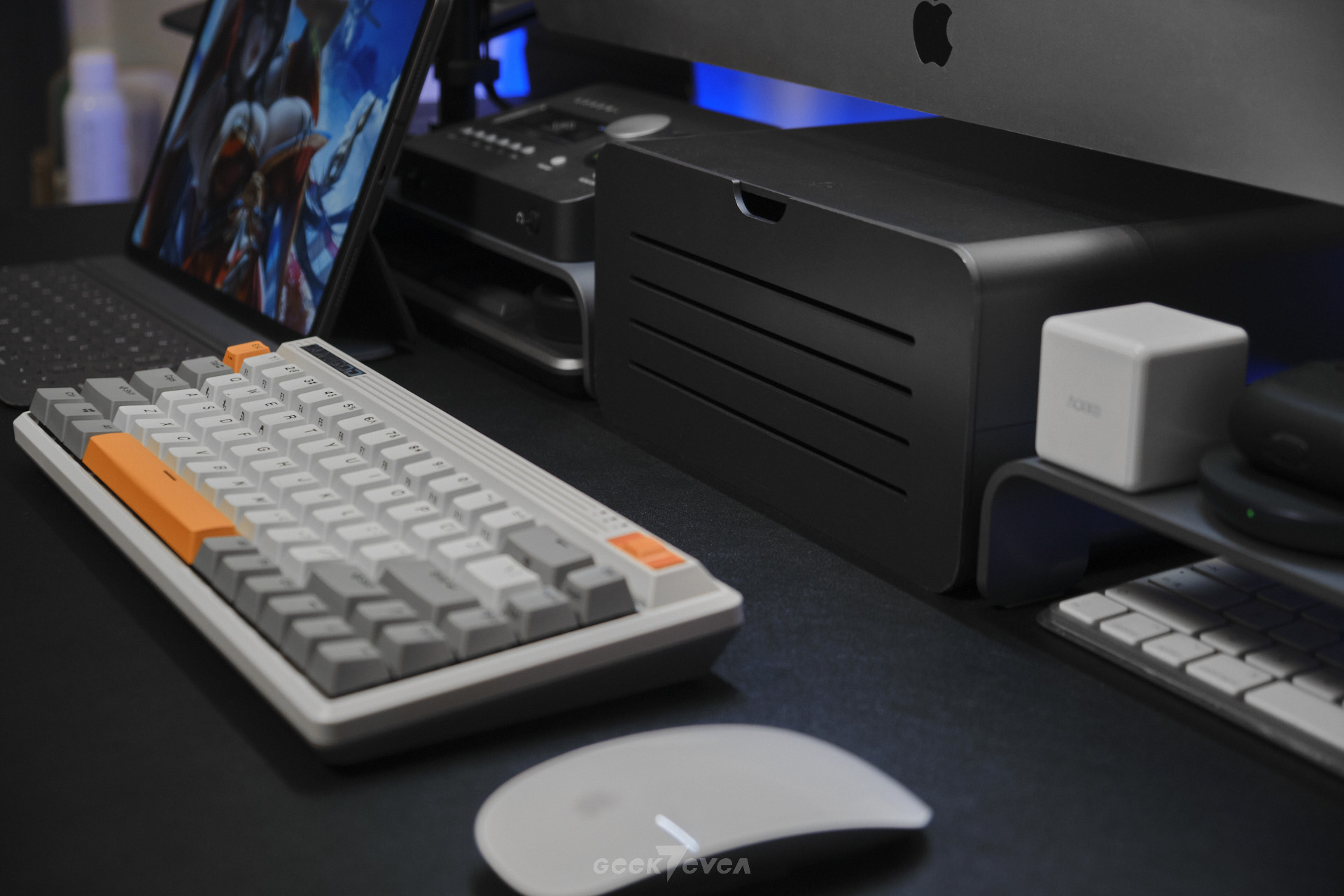 工位办公桌布置,给自己布置一个温馨的工作环境