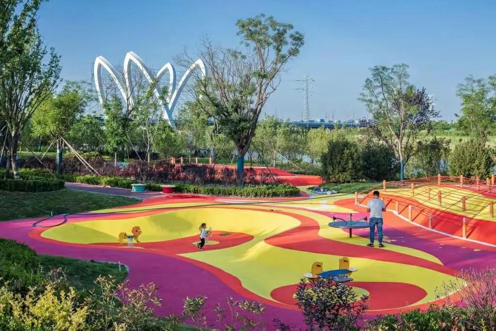 咸阳最好的公园在哪里,咸阳龙湖彩虹郦城规划有公园吗