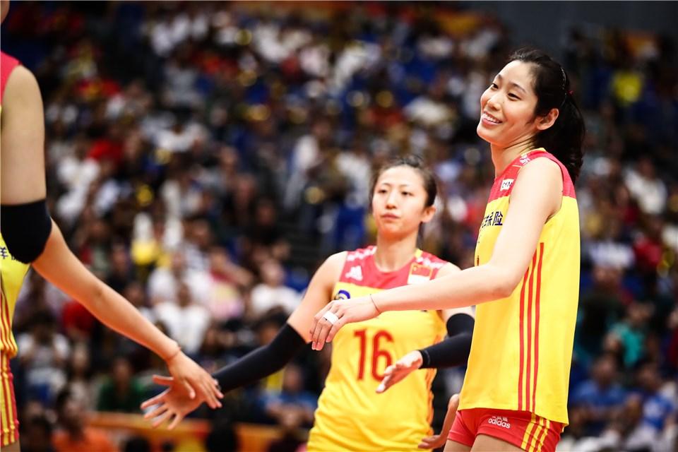 女排朱婷输的一败涂地,郎平什么比赛输了