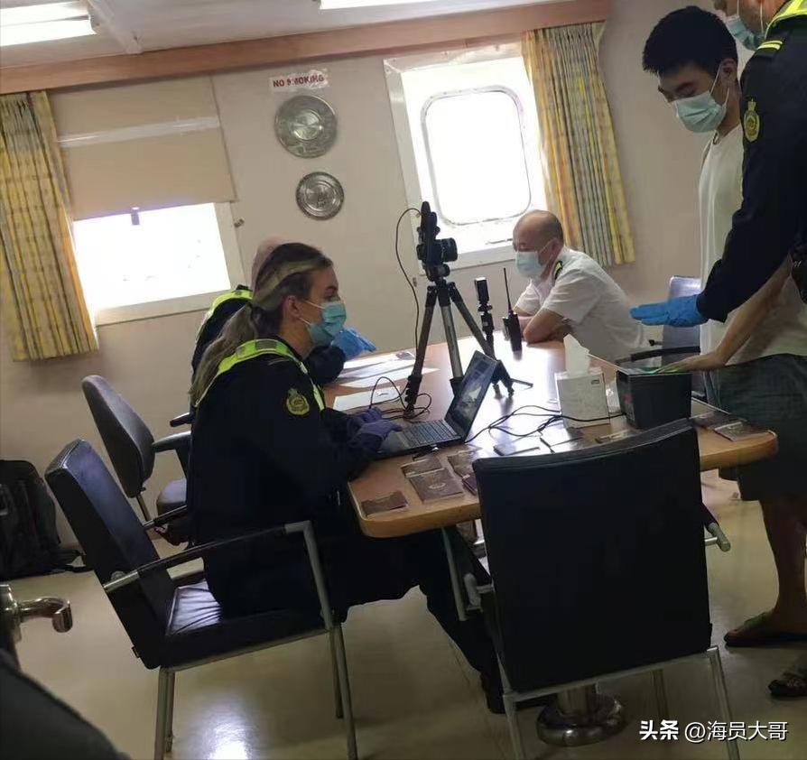 国际海员国庆节船上聚餐,海员在船上的海鲜大餐