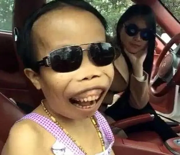 农村娃陈山,最丑网红陈山现状