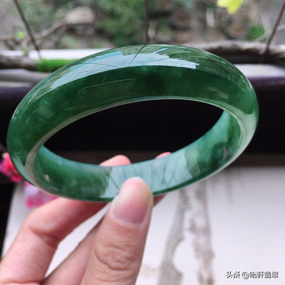 这五种翡翠千万不要买,满绿的翡翠是什么品种