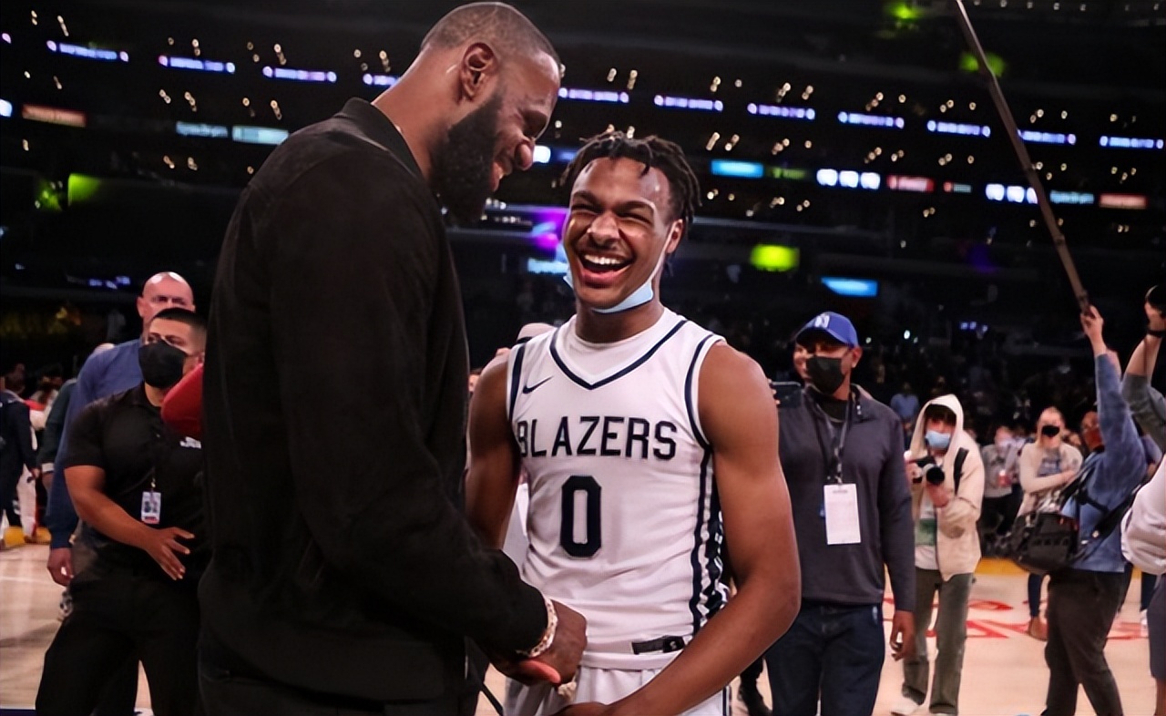 詹姆斯决裂巴斯家族,詹皇威少最新消息