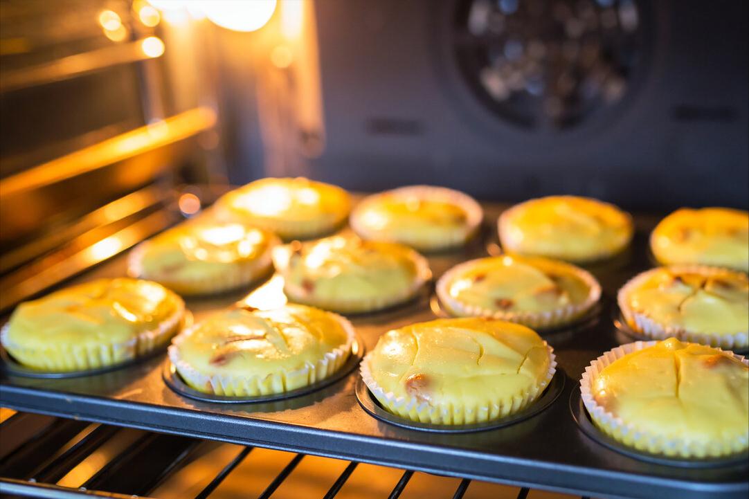 买空气炸锅好还是买微波炉比较好,空气炸锅原理和微波炉有什么区别