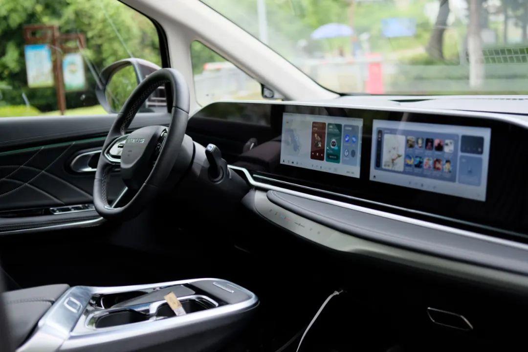 上汽大通maxusg90测评,上汽大通maxusg90测评低配版