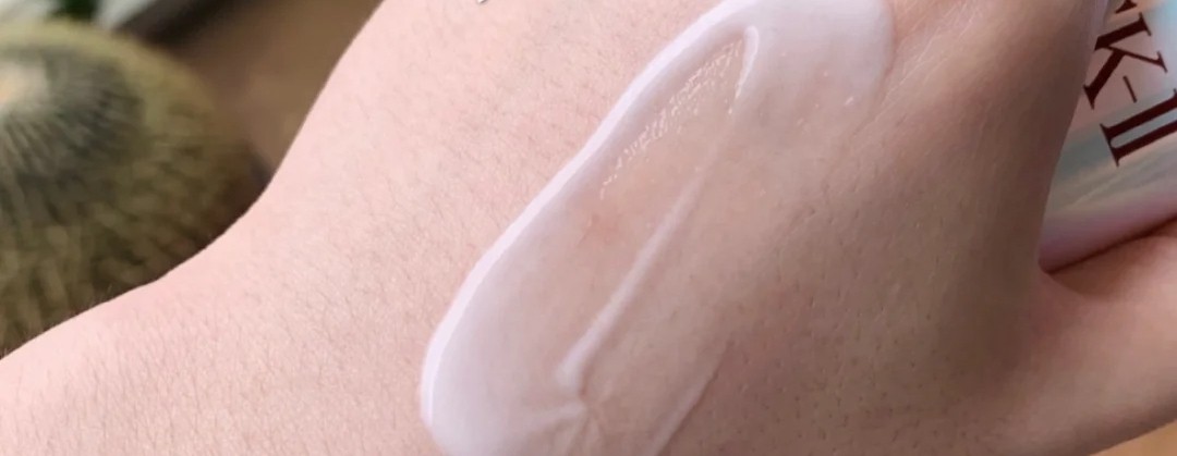 sk2精华好还是雅诗兰黛好,sk2霜和雅诗兰黛精华哪个好用