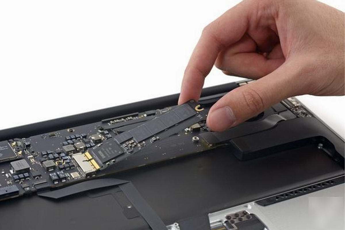 苹果macbookair固态硬盘接口,苹果笔记本macbookair固态硬盘接口