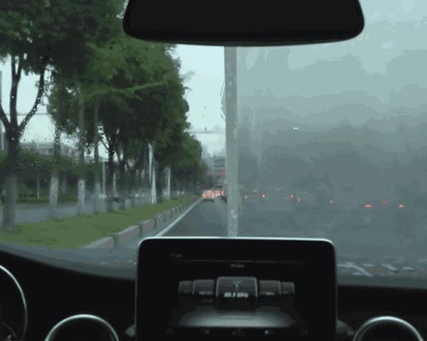 开车十年抓方向盘,车除雾不管用窗有雾怎么办