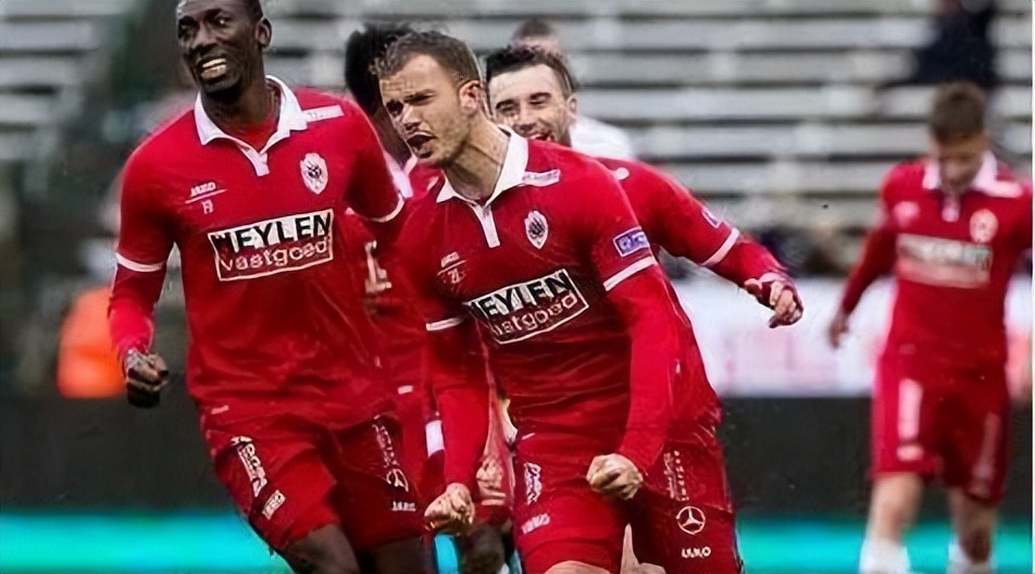 足球预测海伦芬,海伦芬今日足球比分预测