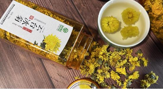 湿寒体质喝什么茶秋天喝好,秋天干燥喝六大类茶哪个好