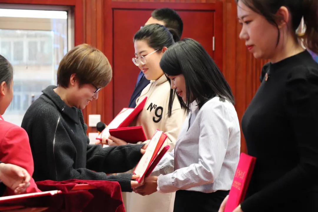 暖育桃李筑梦西康——和平区西康路小学举行第三届暖教师颁奖典礼