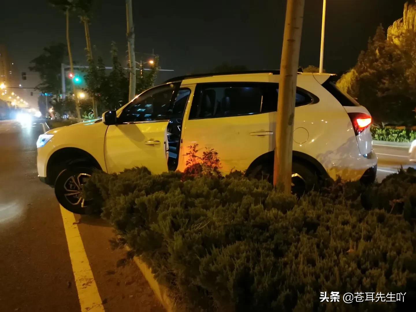 轻微肇事逃逸一般扣6分还是几分,轻微肇事逃逸交警能从轻处罚吗