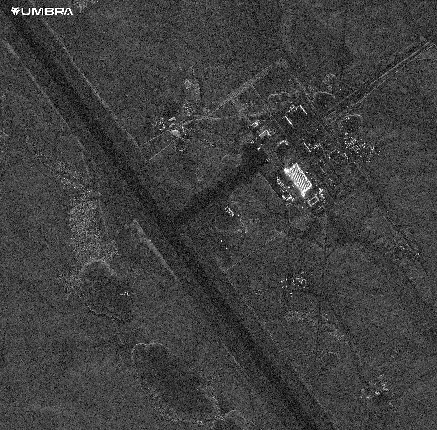 中国空天飞机着陆场被美国拍到？美专家：降落罗布泊机场