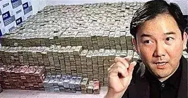 上海小伙成墨西哥毒枭，却未向中国贩毒，密室中成捆美钞垒成高台