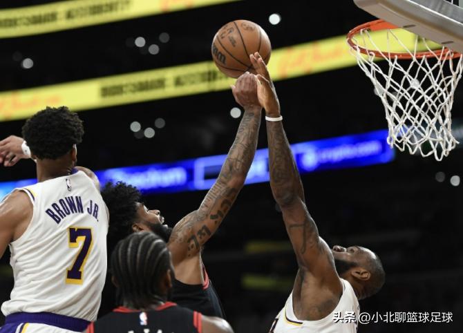 nba詹姆斯最新比赛记录,nba詹姆斯今日比赛集锦
