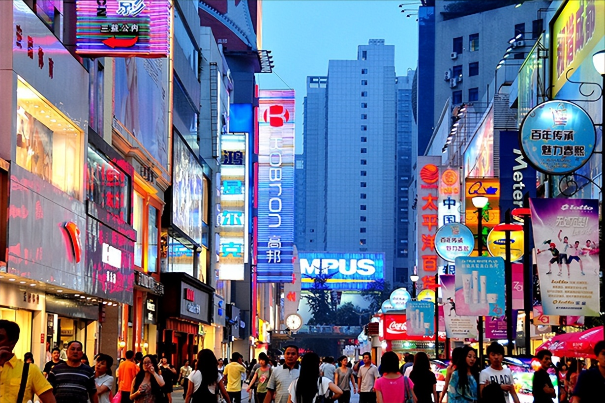 一年卖100万双鞋,为啥拼多多的鞋都卖了几十万件