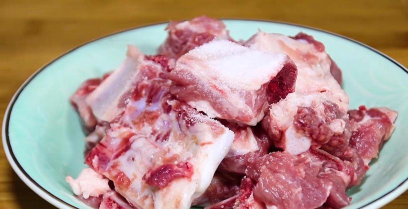 “阳后”身子虚咋办，建议：多吃1肉2菜，少吃发物，助力体力恢复