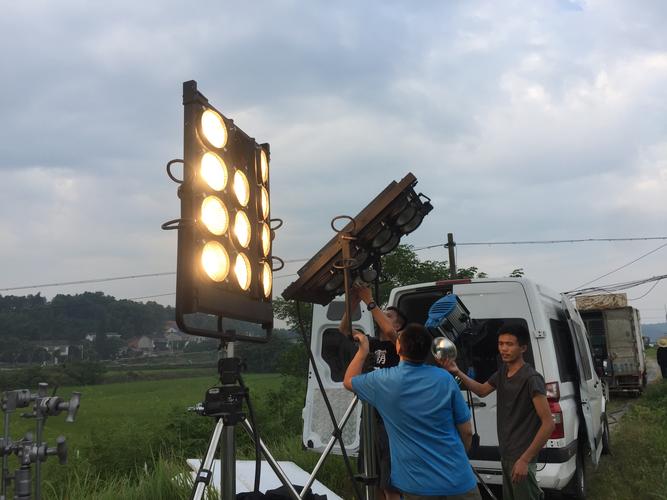 奔驰e级广告宣传片,同城聊欢广告宣传片