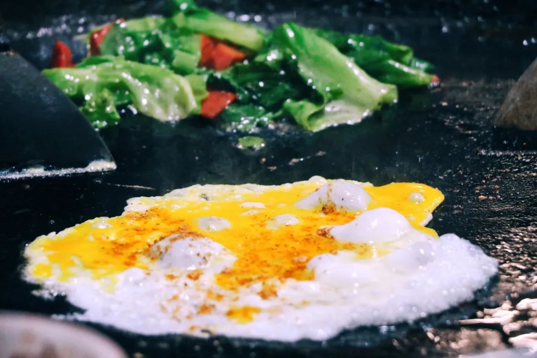 两天一夜嗨吃15顿，这座小城真把人香迷糊了